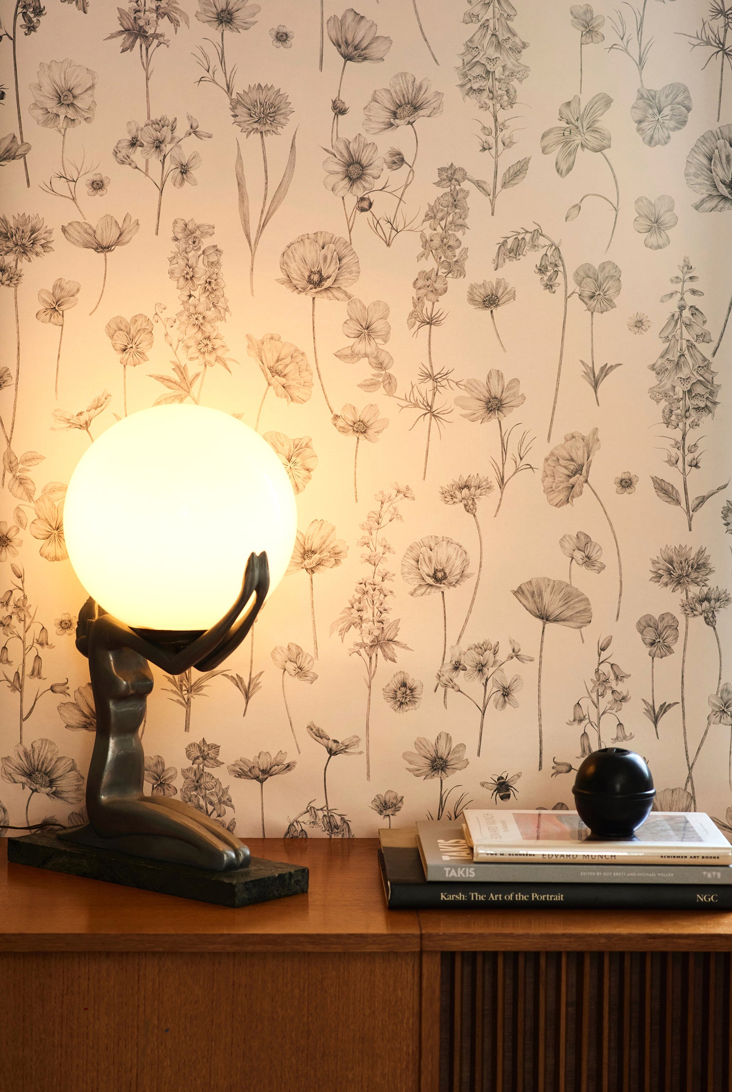 BOTANICA Parchment Wallpaper