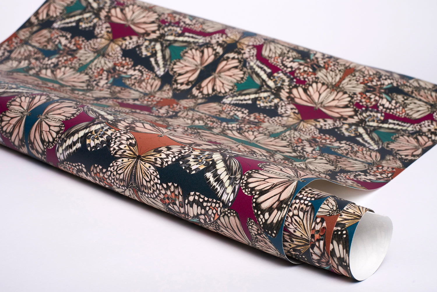 PAPILIO Jewel Wallpaper